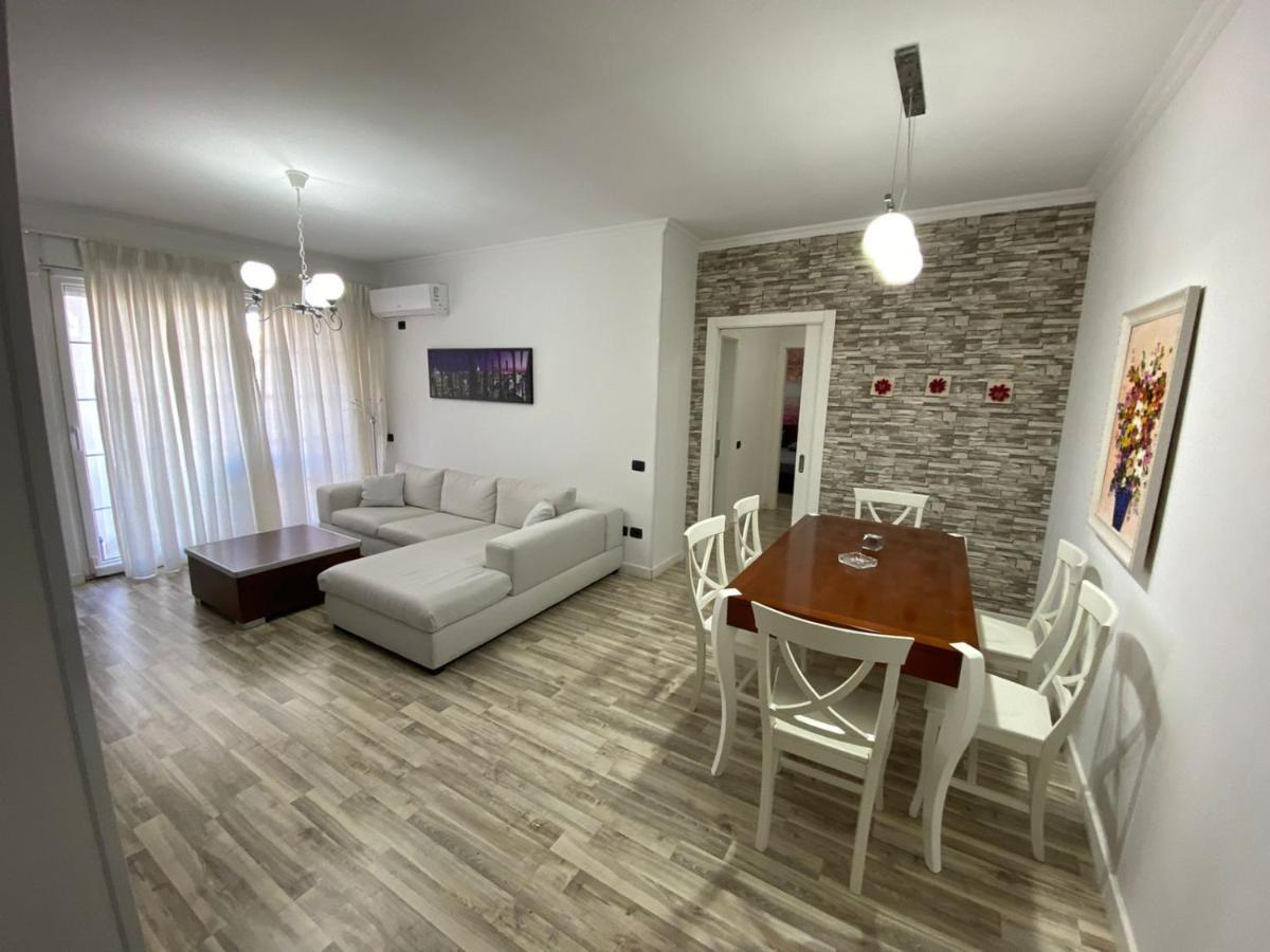 Tirana Center Apartment Buitenkant foto