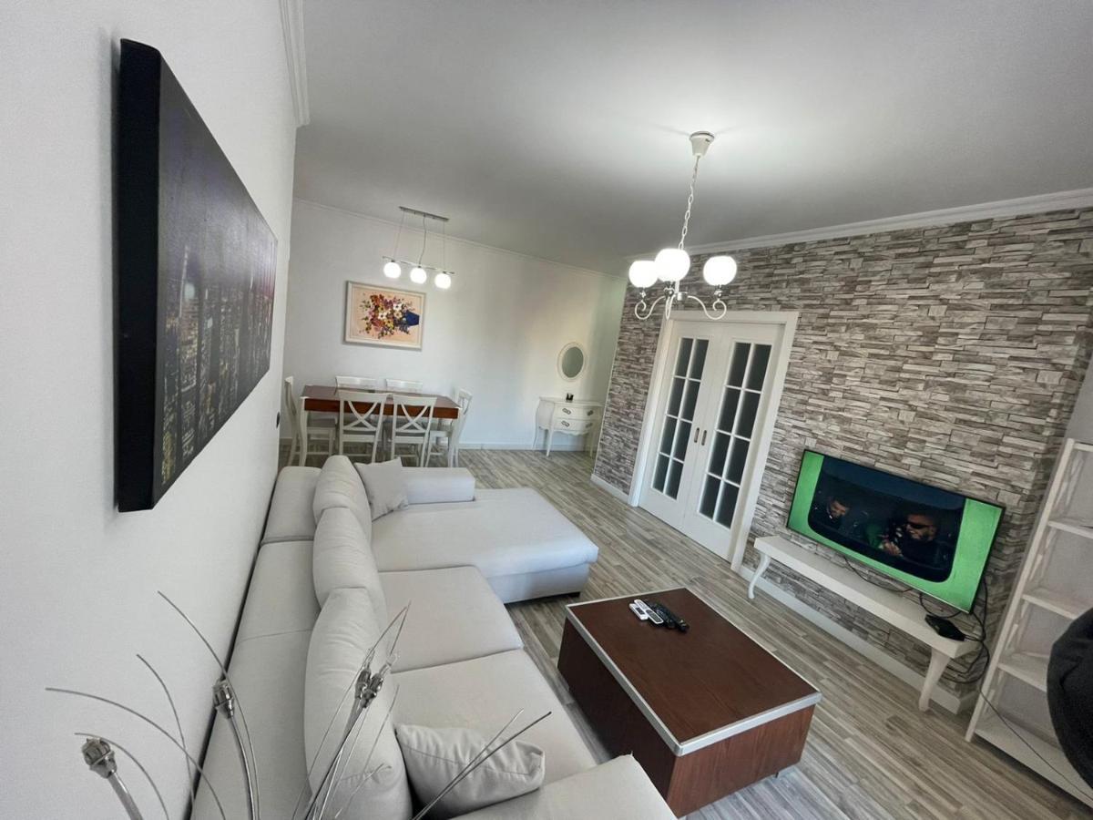 Tirana Center Apartment Buitenkant foto