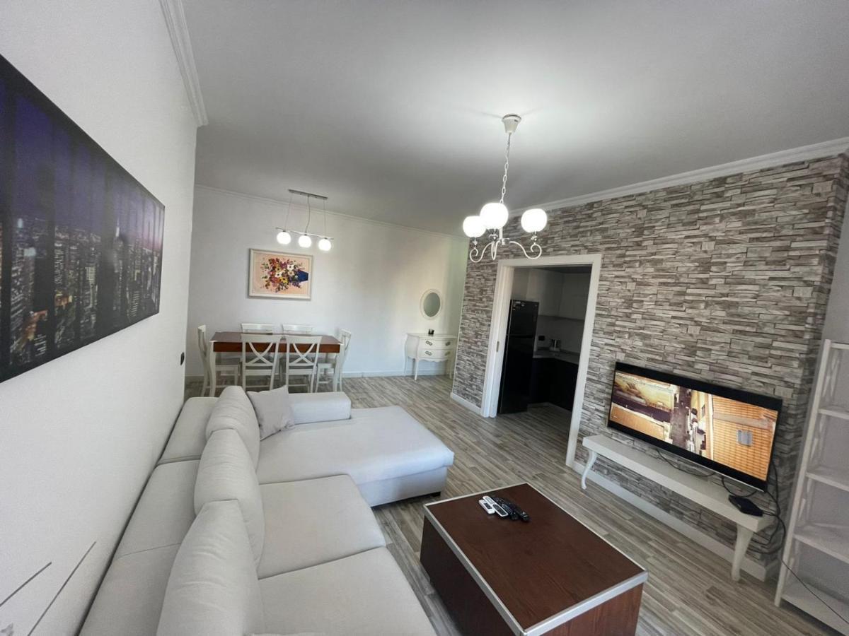 Tirana Center Apartment Buitenkant foto