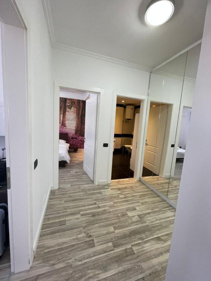 Tirana Center Apartment Buitenkant foto